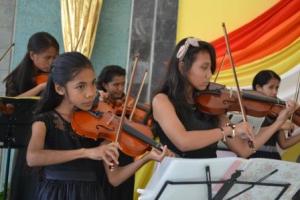 concerto durante il pranzo