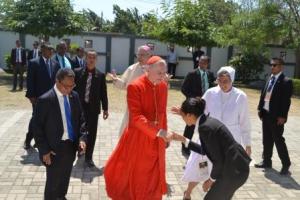 l'arrivo del card. Parolin al Centro